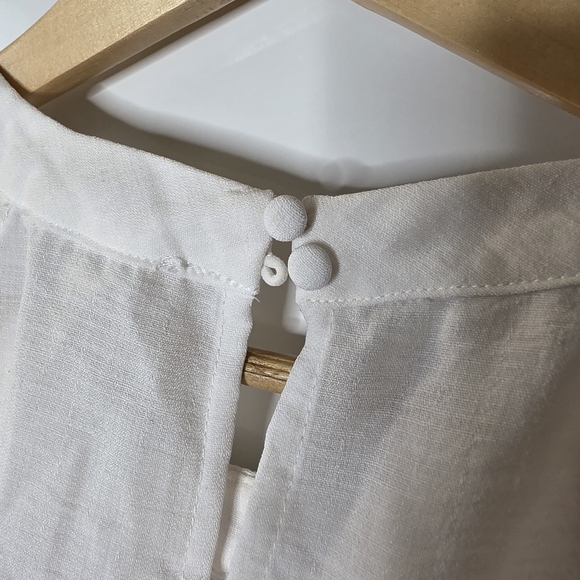 Savannah Jane white and colorful floral halter tank top in Excellent condition - Picture 5 of 7